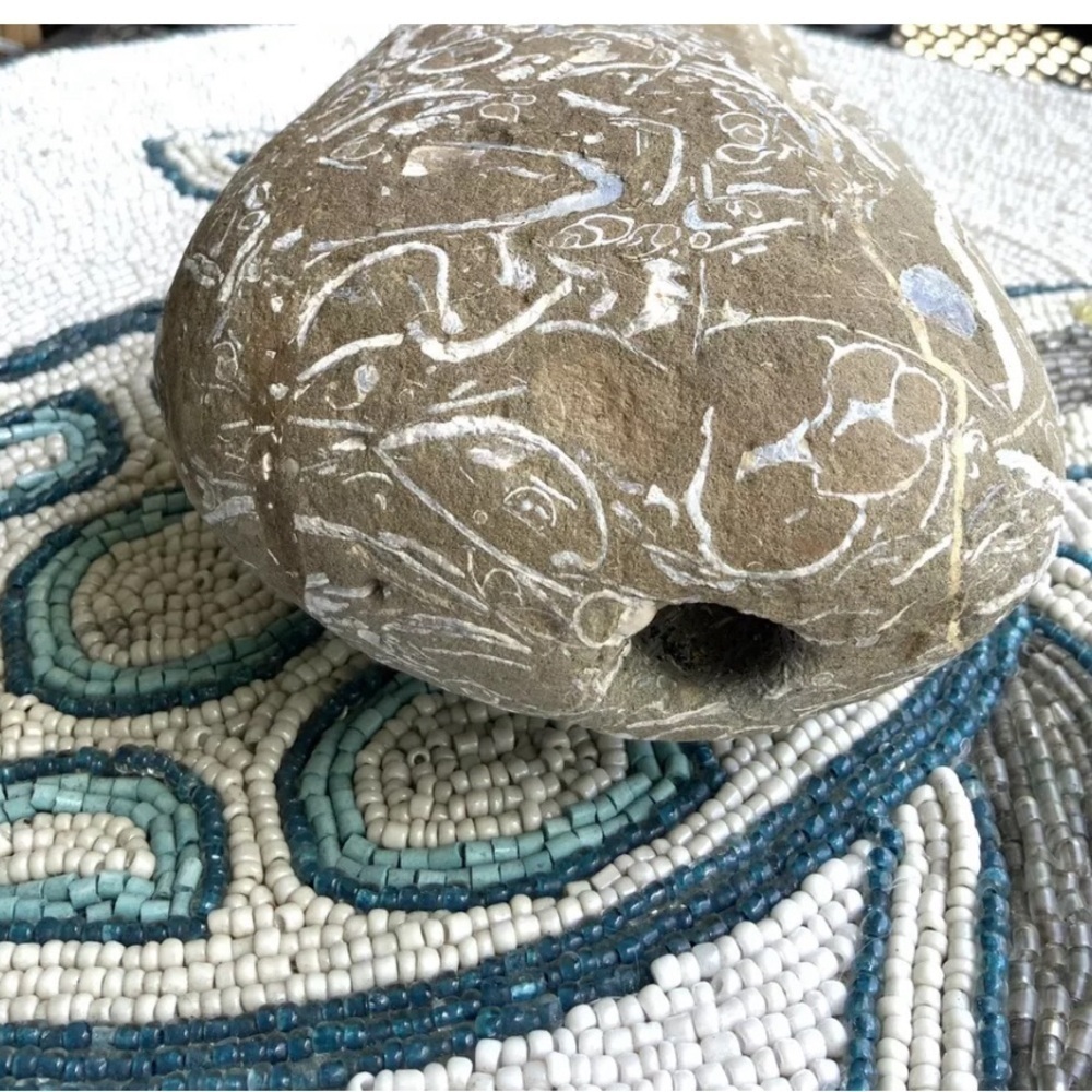 Fossil Hag stone - Picture 3 of 8
